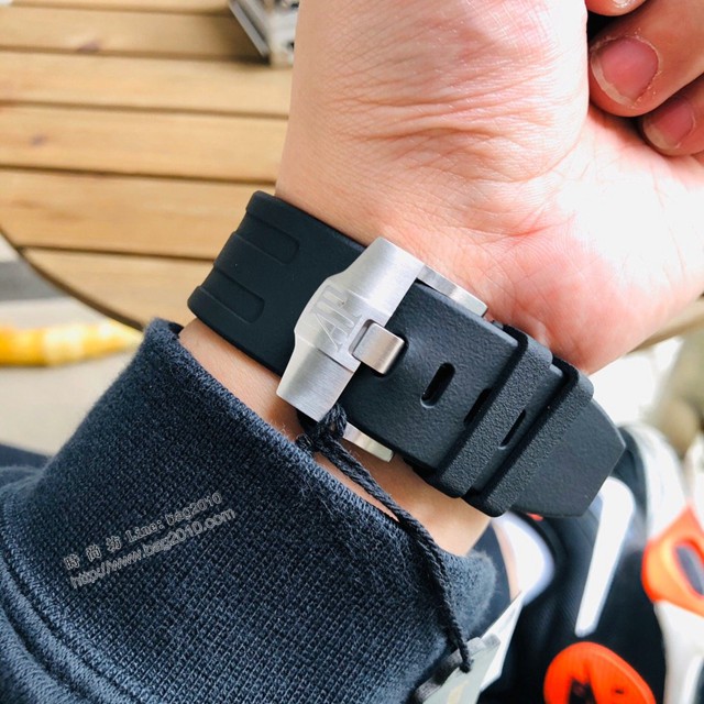 愛彼Audemars Piguet皇家橡樹離岸型15703系列男士腕表  gjs2209